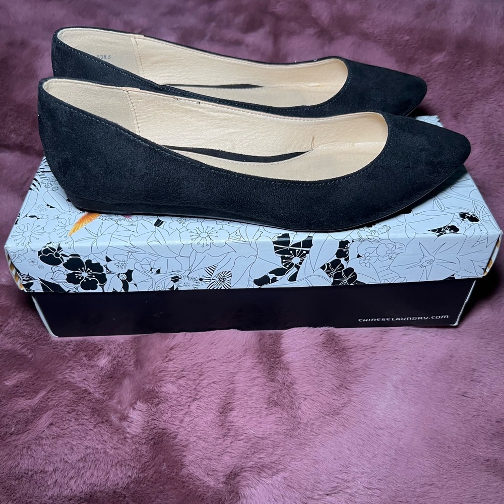 Chinese Laundry Low Black Wedges